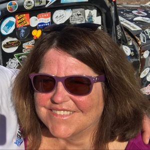 Meet your Posher, Traci